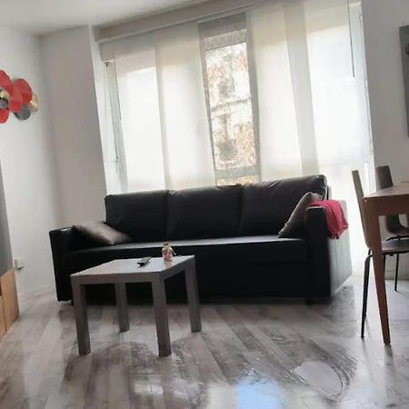 Superb Modern Apartment Клиши Екстериор снимка